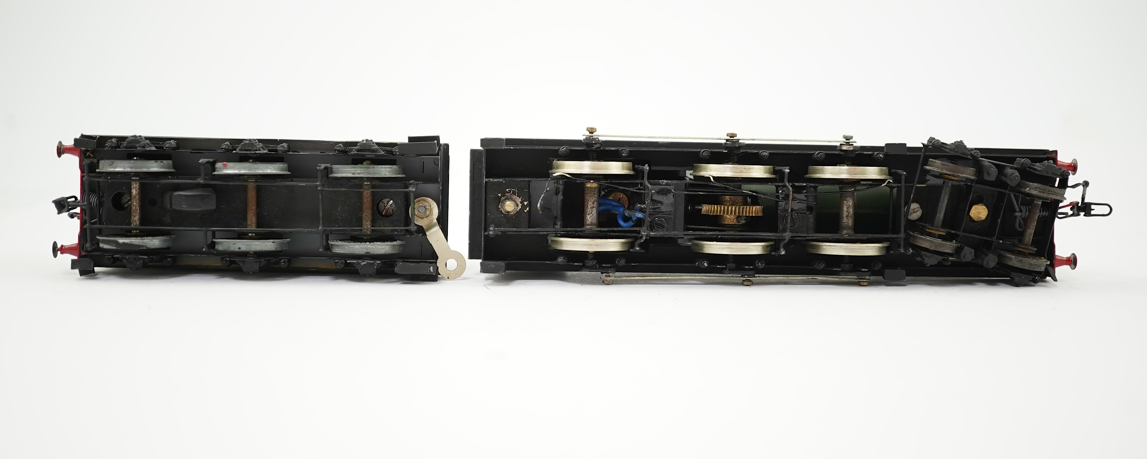 Two 00 gauge brass and white metal kit built GWR tender locomotives; a 2900 class 4-6-0, Lady Macbeth 2905, together with a Dean ‘Crocodile’ No.38 4-6-0, constructed, painted and lined to a high standard, both motored fo